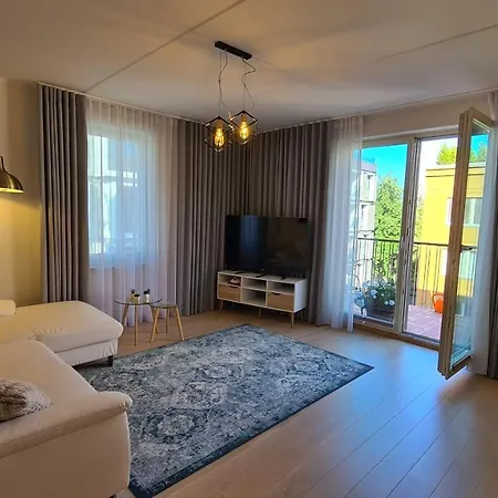 Apartment Jakobsoni 7 *