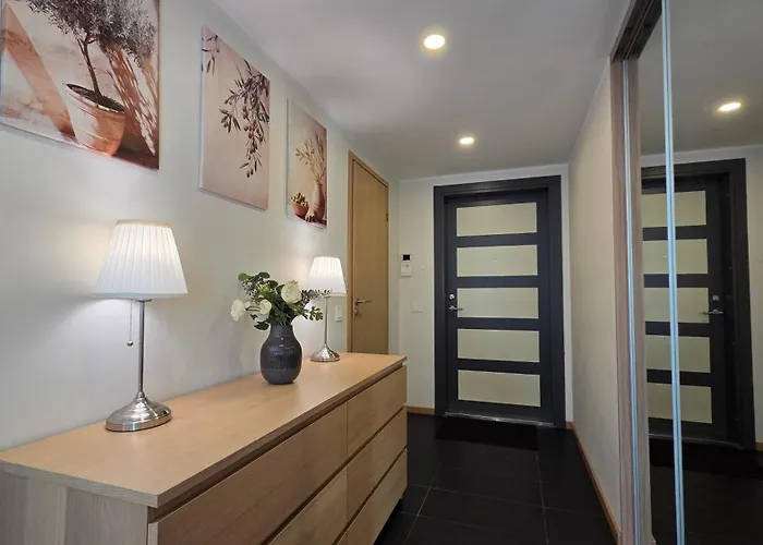 Jakobsoni 7 * Tallinn